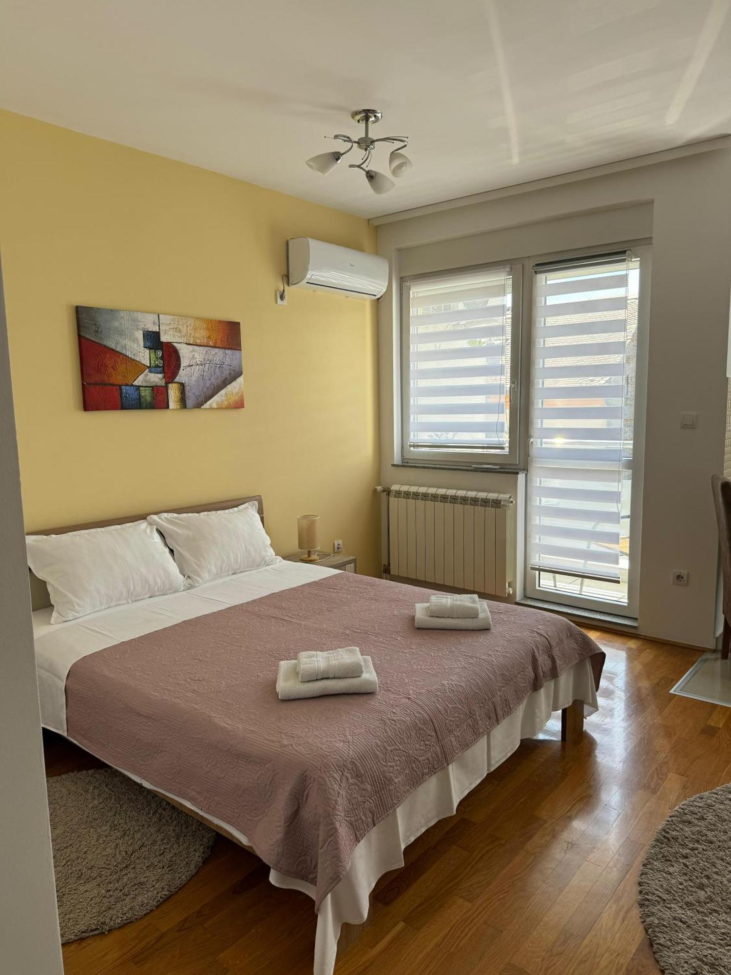 Angellina Apartmani Sremska Mitrovica Luaran gambar